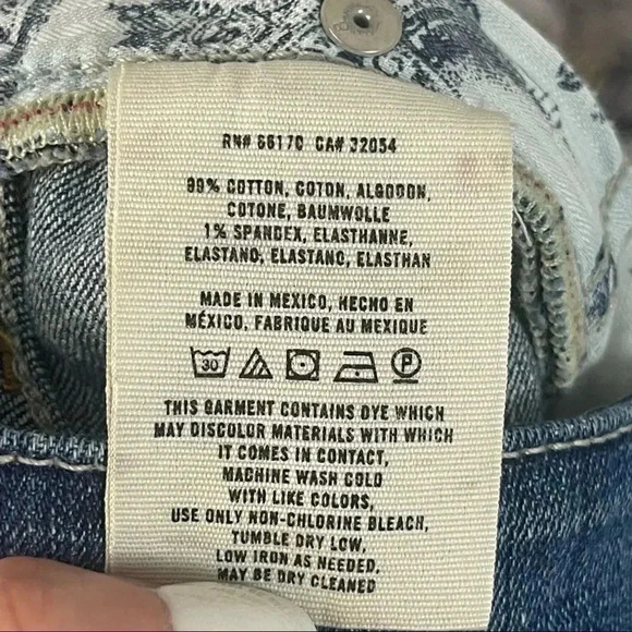 Anthropologie Pilcro and the Letterpress 26 Stet Denim Jean Shorts Distressed - Picture 4 of 8